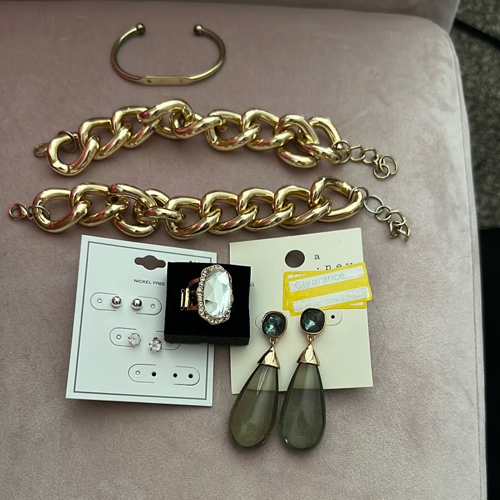 Gold Chain Bracelet and Earrings Set